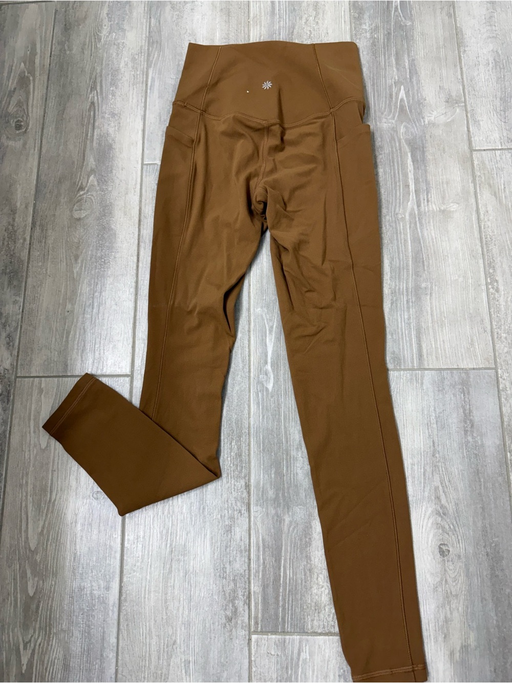 Athleta brand new w/o tags, salutation stash tight